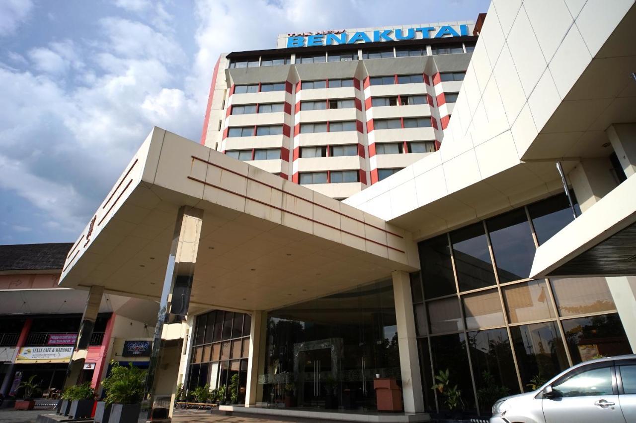 Collection O 1963 Hotel The New Benakutai Balikpapan  Eksteriør bilde