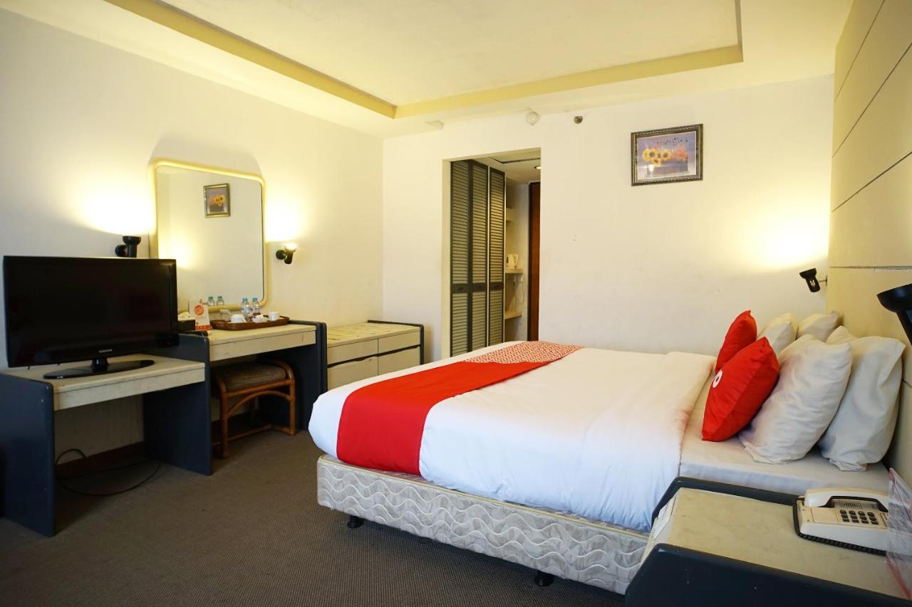 Collection O 1963 Hotel The New Benakutai Balikpapan  Eksteriør bilde