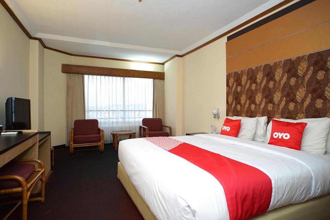 Collection O 1963 Hotel The New Benakutai Balikpapan  Eksteriør bilde
