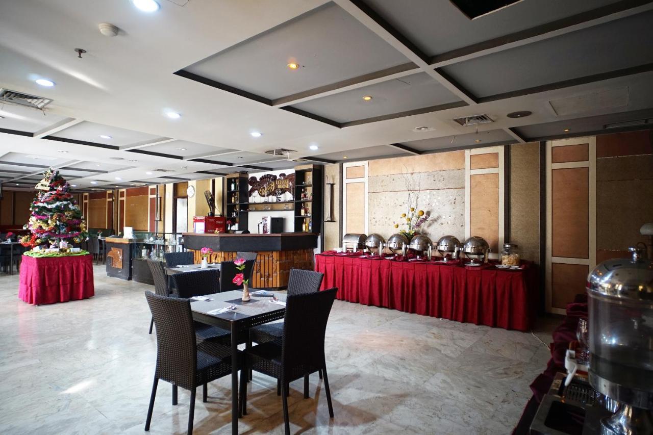 Collection O 1963 Hotel The New Benakutai Balikpapan  Eksteriør bilde