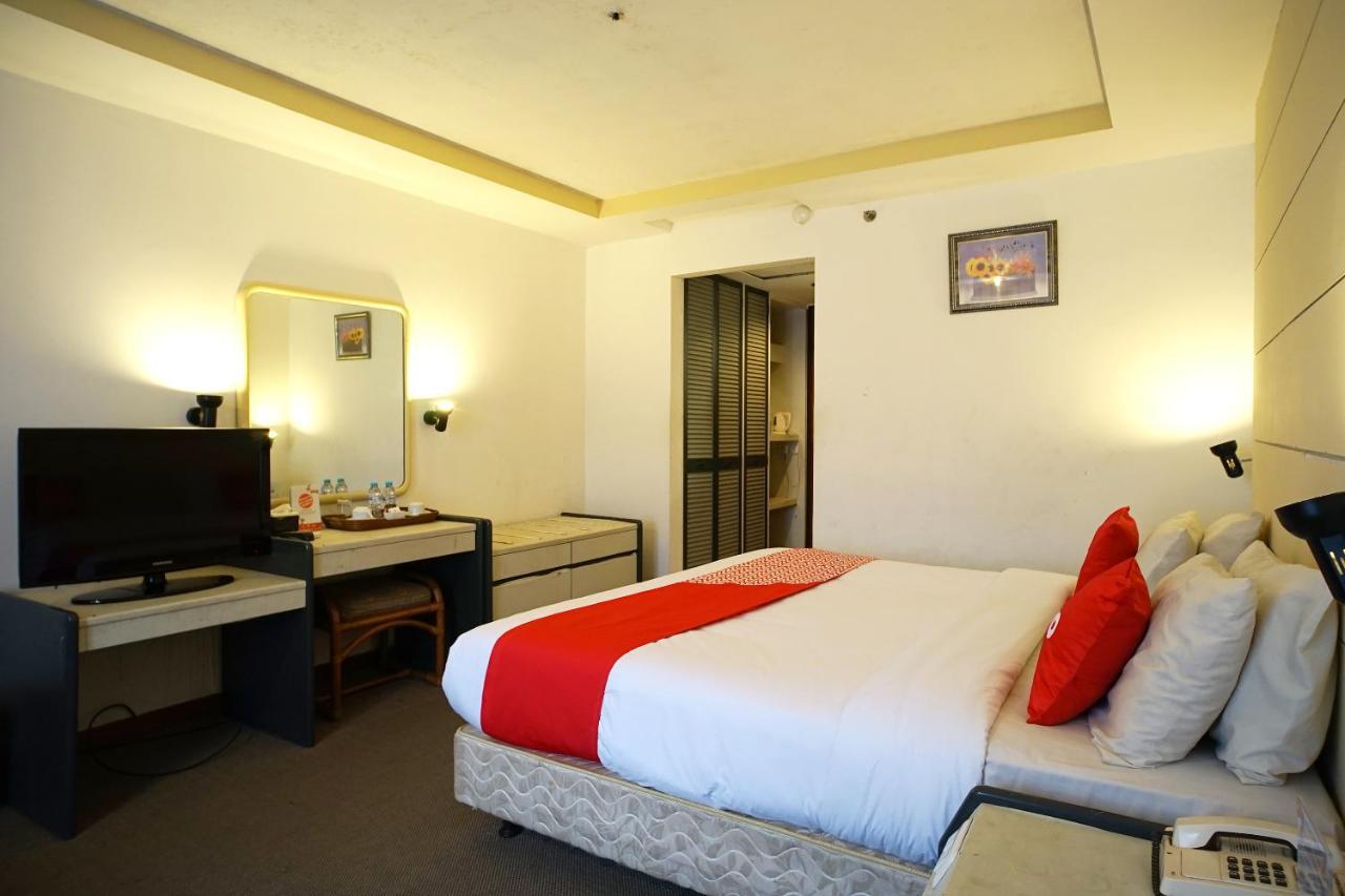 Collection O 1963 Hotel The New Benakutai Balikpapan  Eksteriør bilde